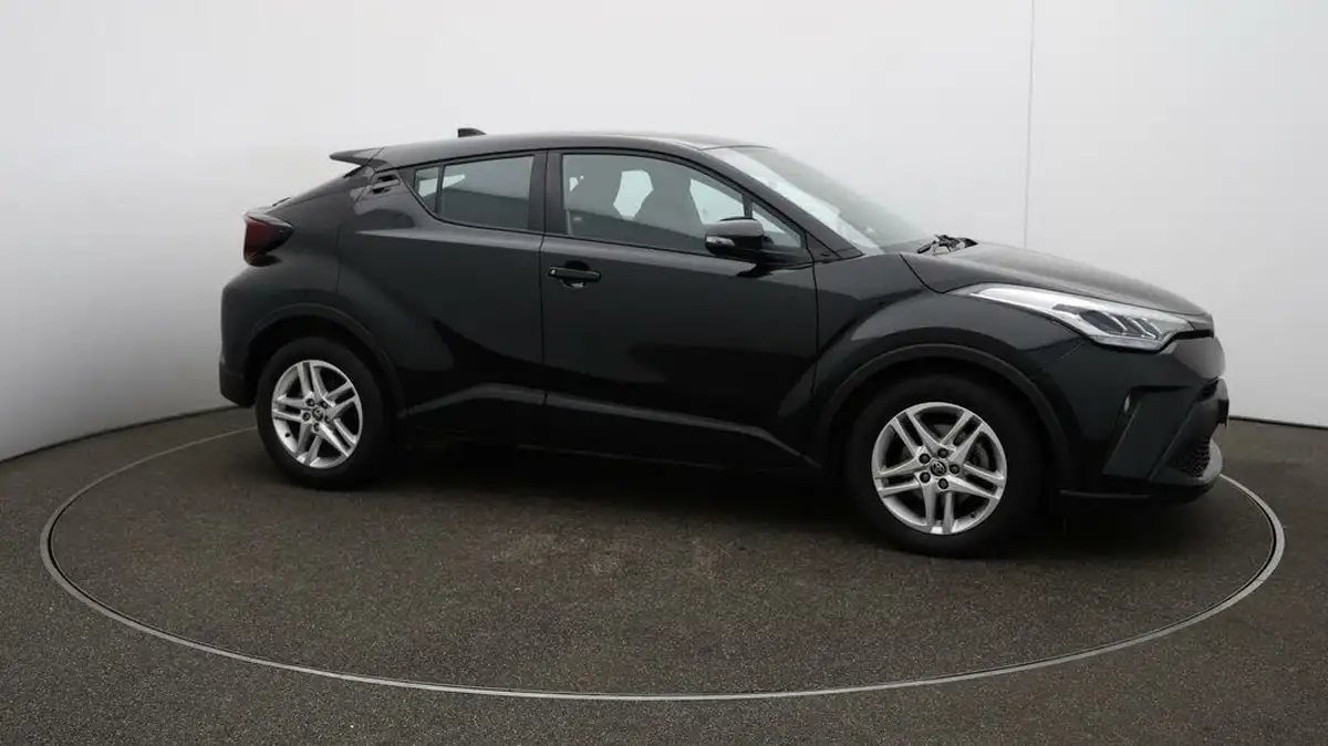 2022-toyota-c-hr-18-vvt-i-icon-big-39