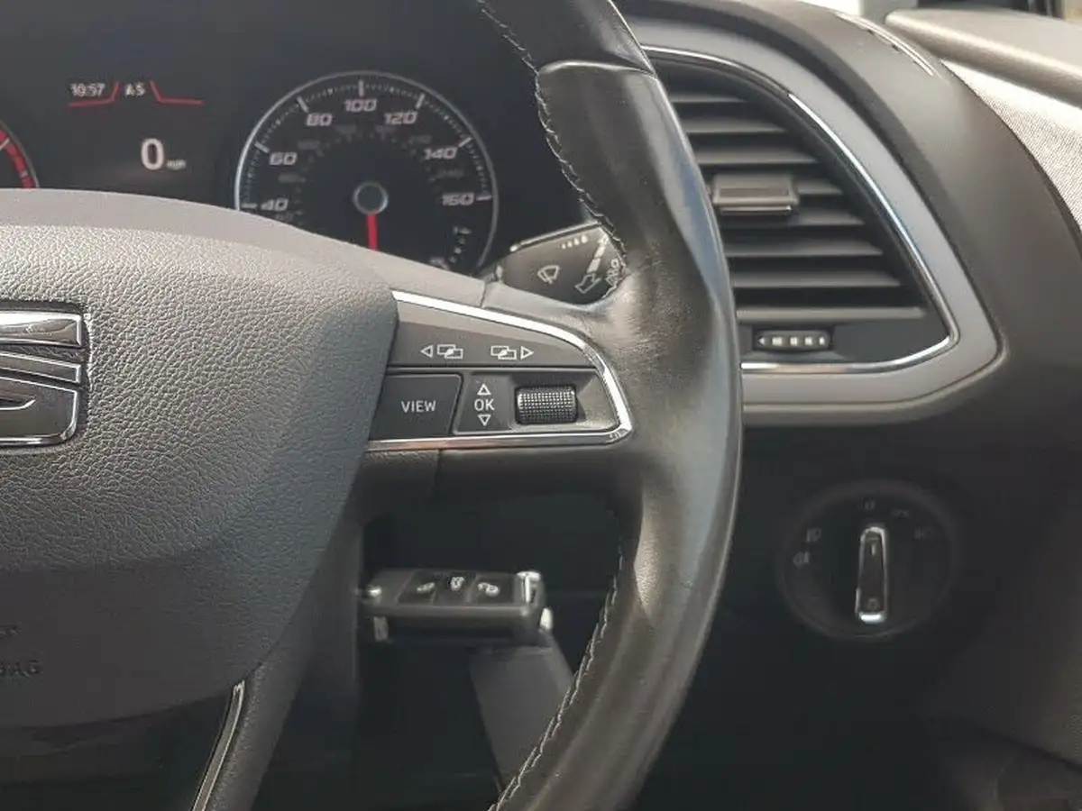 2020-seat-leon-15-tsi-evo-se-dynamic-hatchback-big-12
