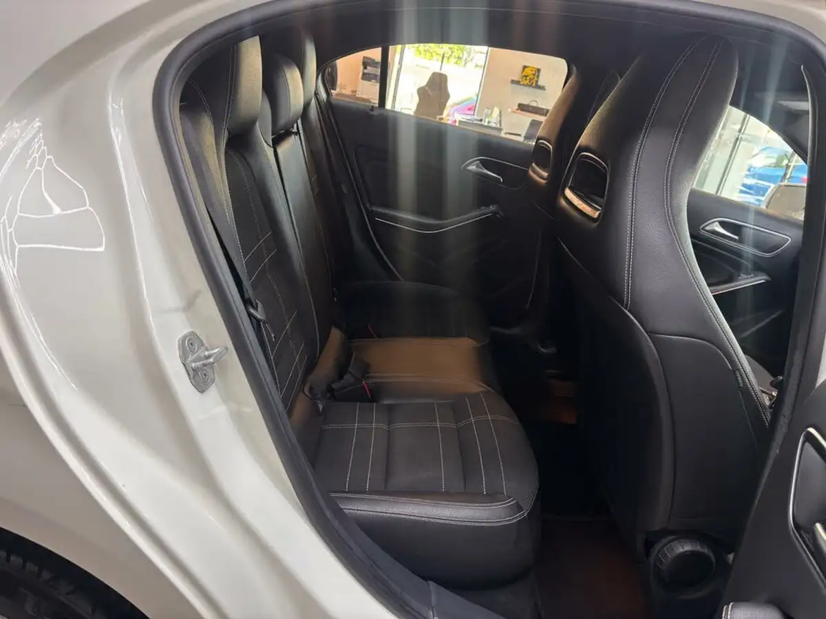 2015-mercedes-benz-a-class-15-cdi-a180-sport-109ps-7g-dct-big-23