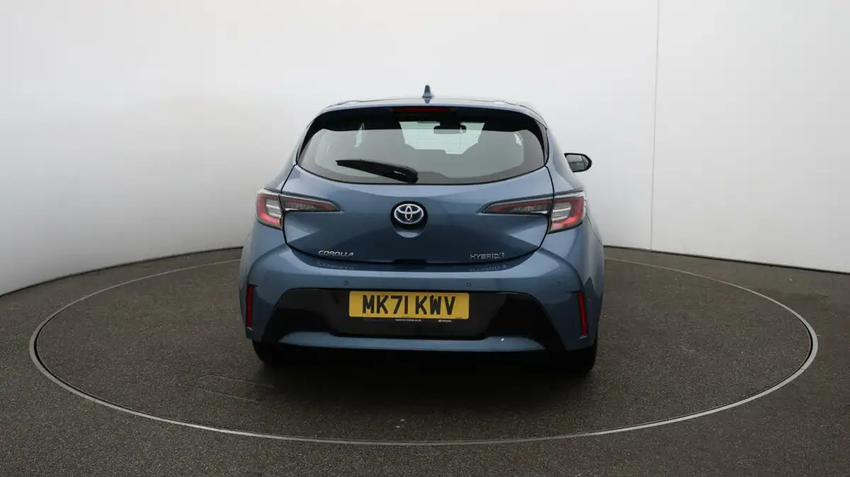 2021-toyota-corolla-18-vvt-i-icon-tech-trk-hatchback-5d-big-48