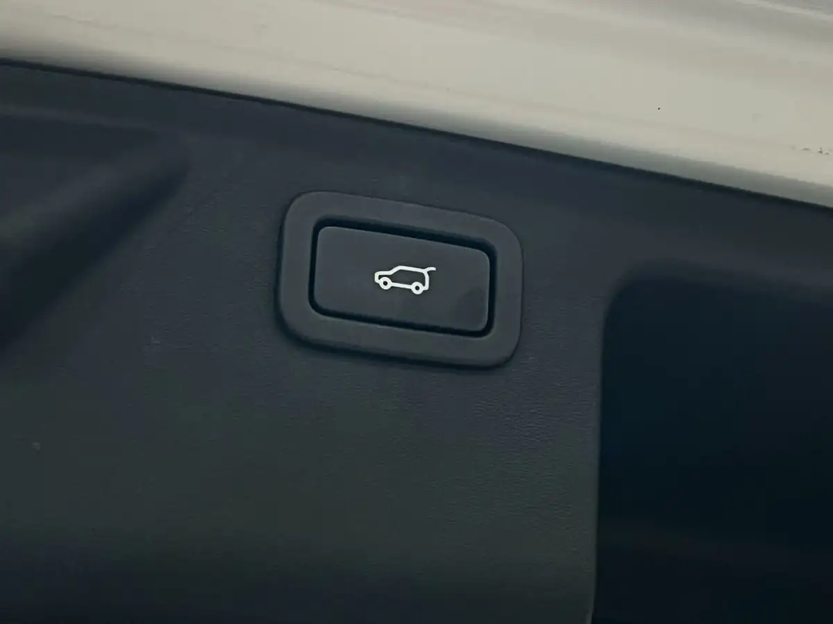2019-land-rover-discovery-sport-20td4-landmark-big-66
