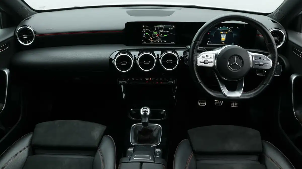 2020-mercedes-benz-a-class-13-a200-amg-line-hatchback-5d-big-13