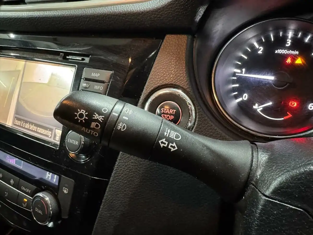 2015-nissan-qashqai-15dci-n-tec-big-31