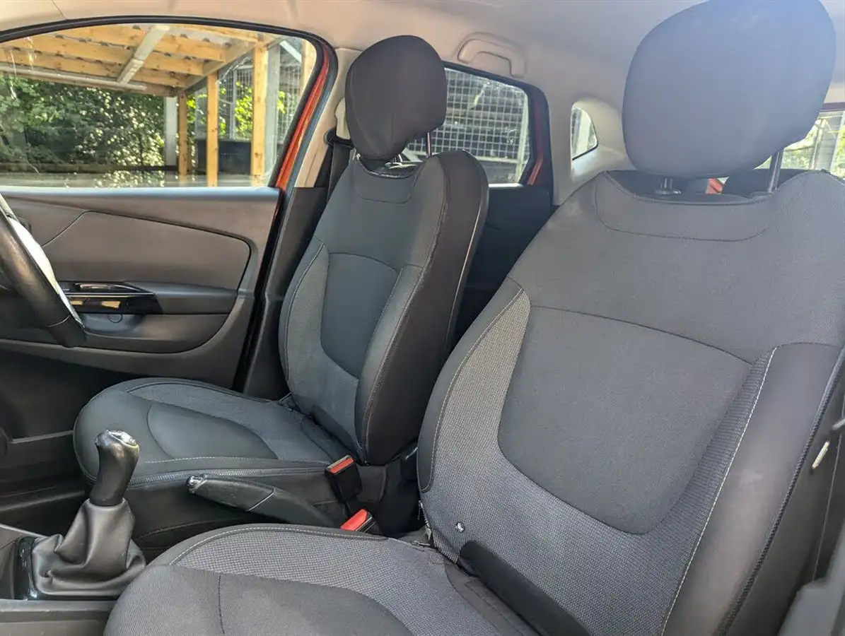 2015-renault-captur-15dci-dynamique-s-90bhp-energyss-big-20