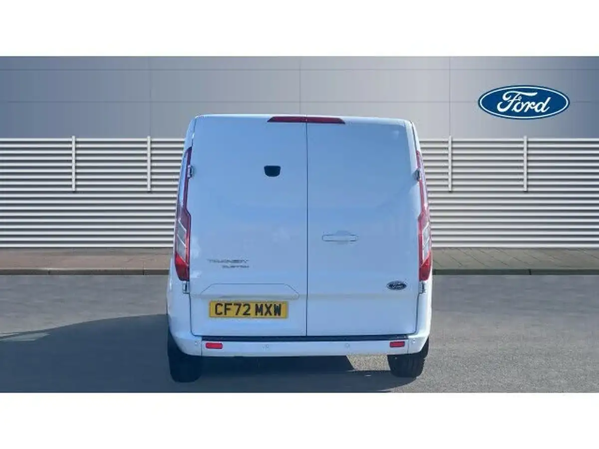 2023-ford-transit-custom-big-5