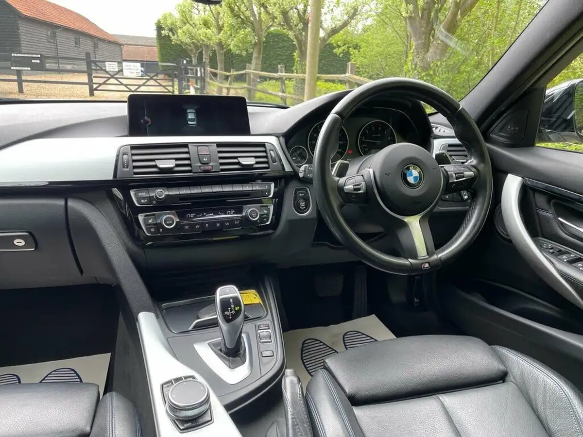 2017-bmw-3-series-20-330i-m-sport-saloon-4d-auto-big-26