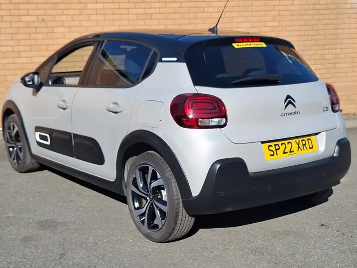 2022-citroen-c3-12-puretech-shine-plus-110ps-ss-eat6-big-1