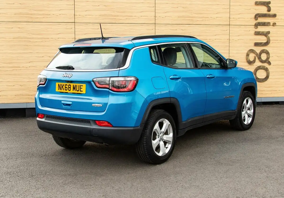 2018-jeep-compass-14-multiair-ii-longitude-big-3