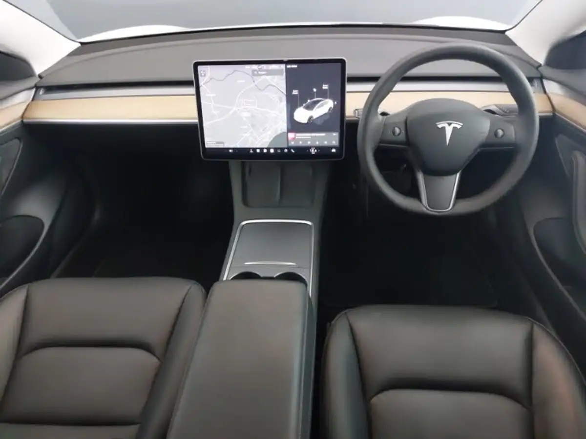 2021-tesla-model-3-e-long-range-4x4-big-2