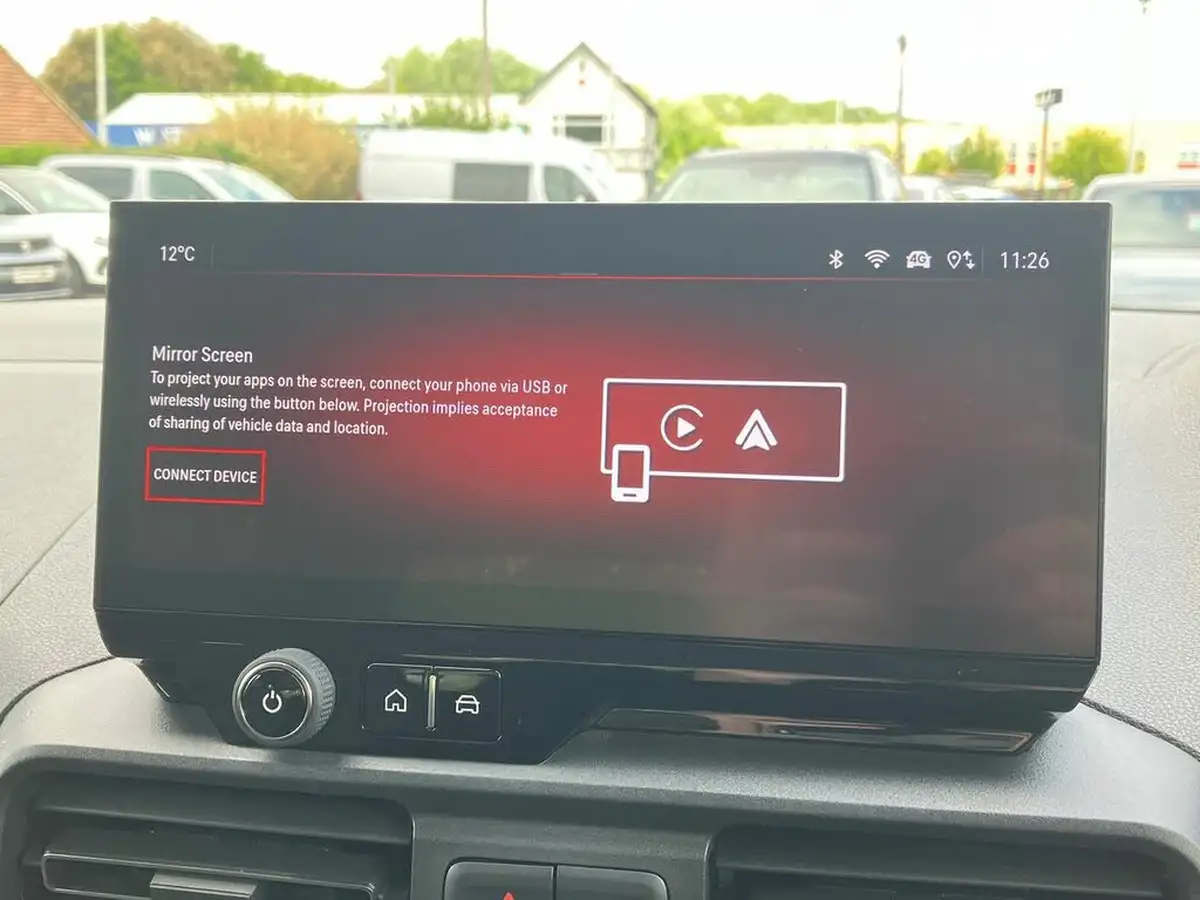 2024-vauxhall-combo-life-e-design-xl-big-10