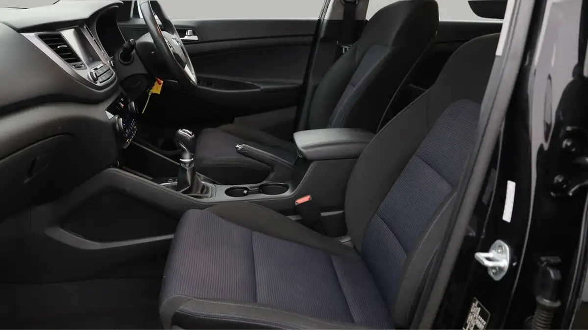 2018-hyundai-tucson-16-gdi-blue-drive-se-nav-big-13