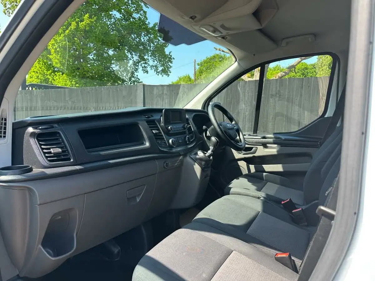 2021-ford-transit-custom-20tdci-300-l1h1-leader-105pseu6dt-panel-van-big-12