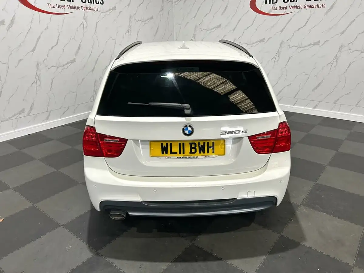 2011-bmw-3-series-20td-320d-sport-plus-touring-estate-5d-big-2