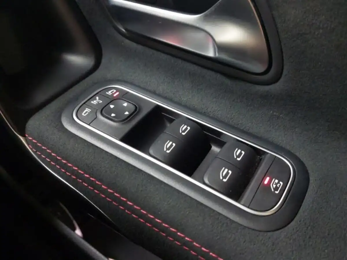 2020-mercedes-benz-a-class-13-a200-amg-line-premium-hatchback-5d-7g-dct-big-15
