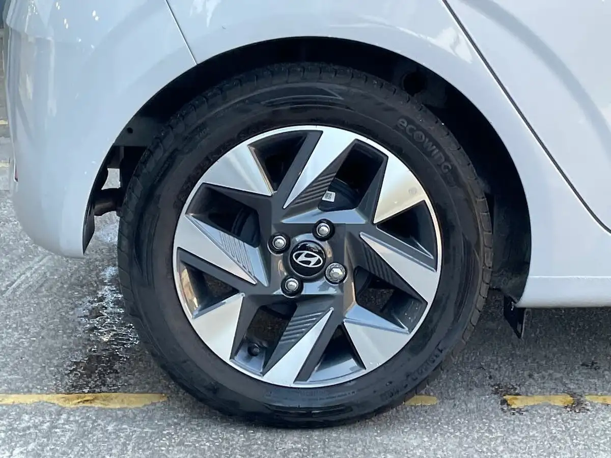 2024-hyundai-i10-12-advance-79ps-big-8