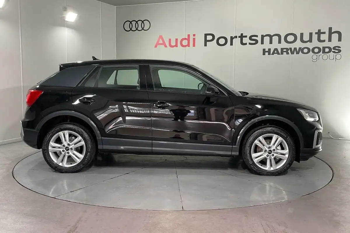 2025-audi-q2-15-35-tfsi-sport-big-1