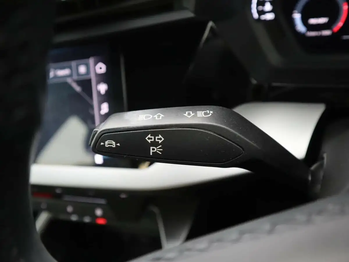 2021-audi-a3-20-30-tdi-technik-big-22