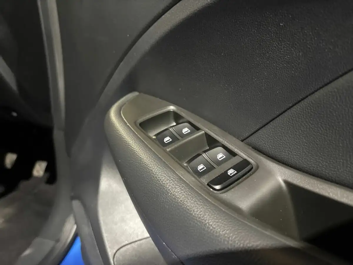 2019-mg-zs-suv-10t-gdi-exclusive-111ps-big-17