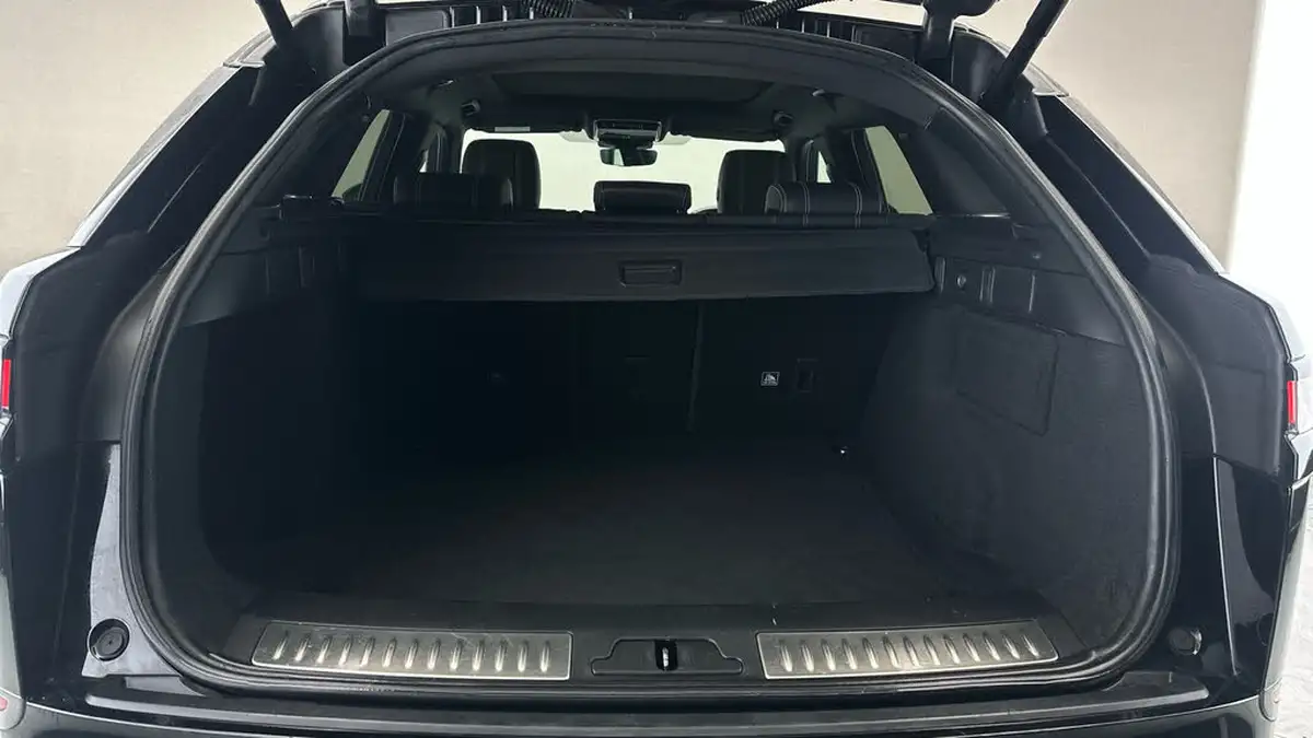 2019-land-rover-range-rover-velar-20-d180-r-dynamic-se-big-14