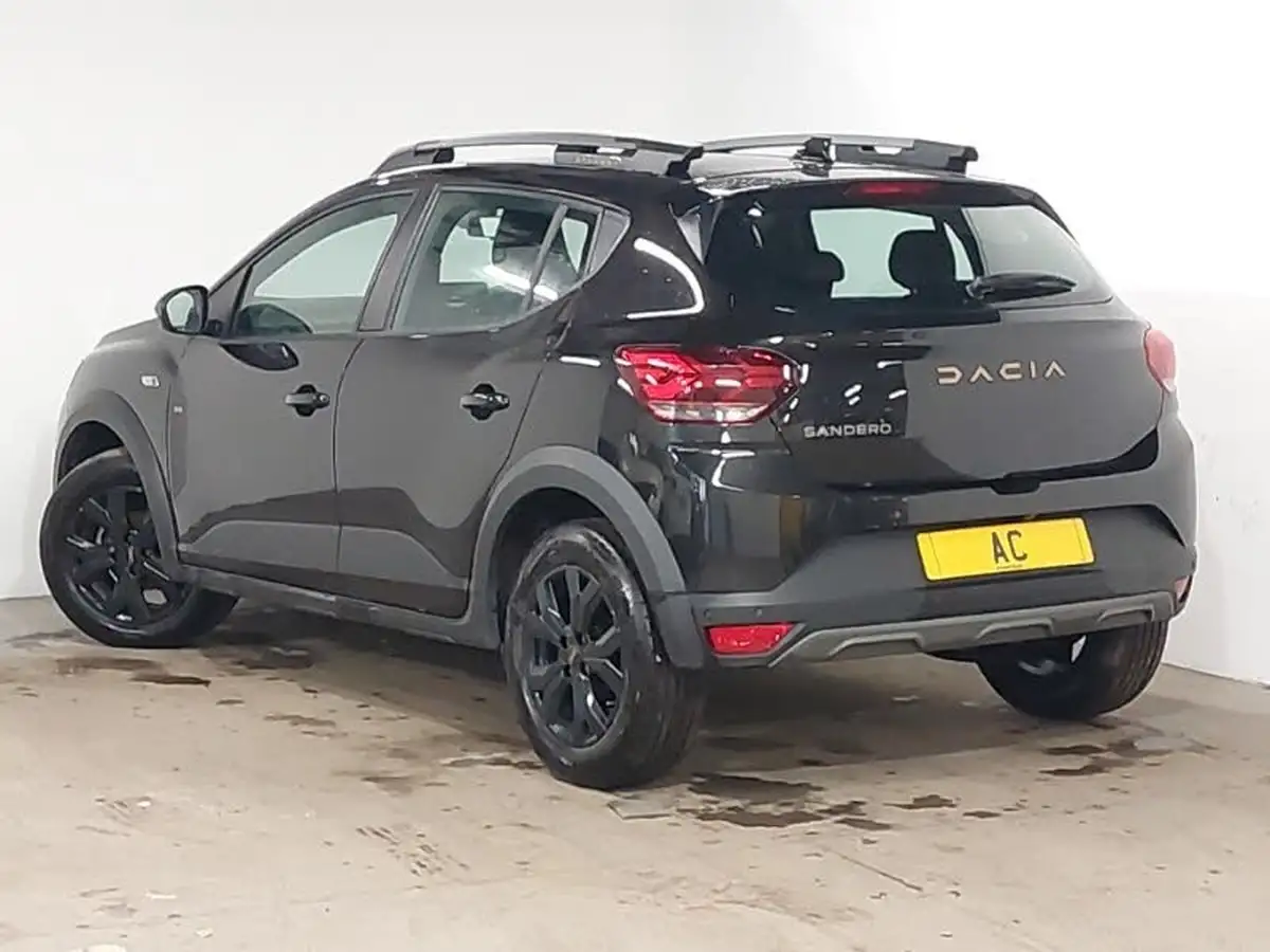 2024-dacia-sandero-stepway-10-tce-extreme-90bhp-big-1
