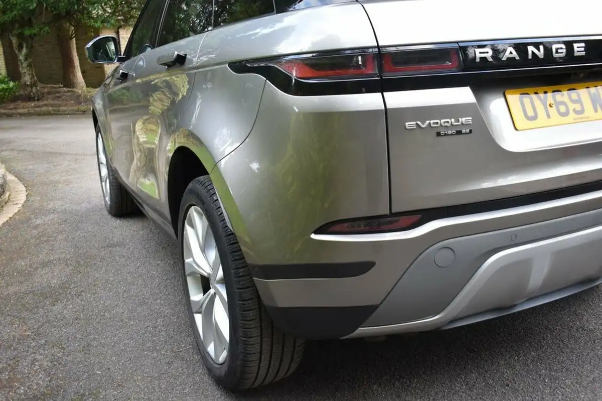 2019-land-rover-range-rover-evoque-20-d180-se-big-39