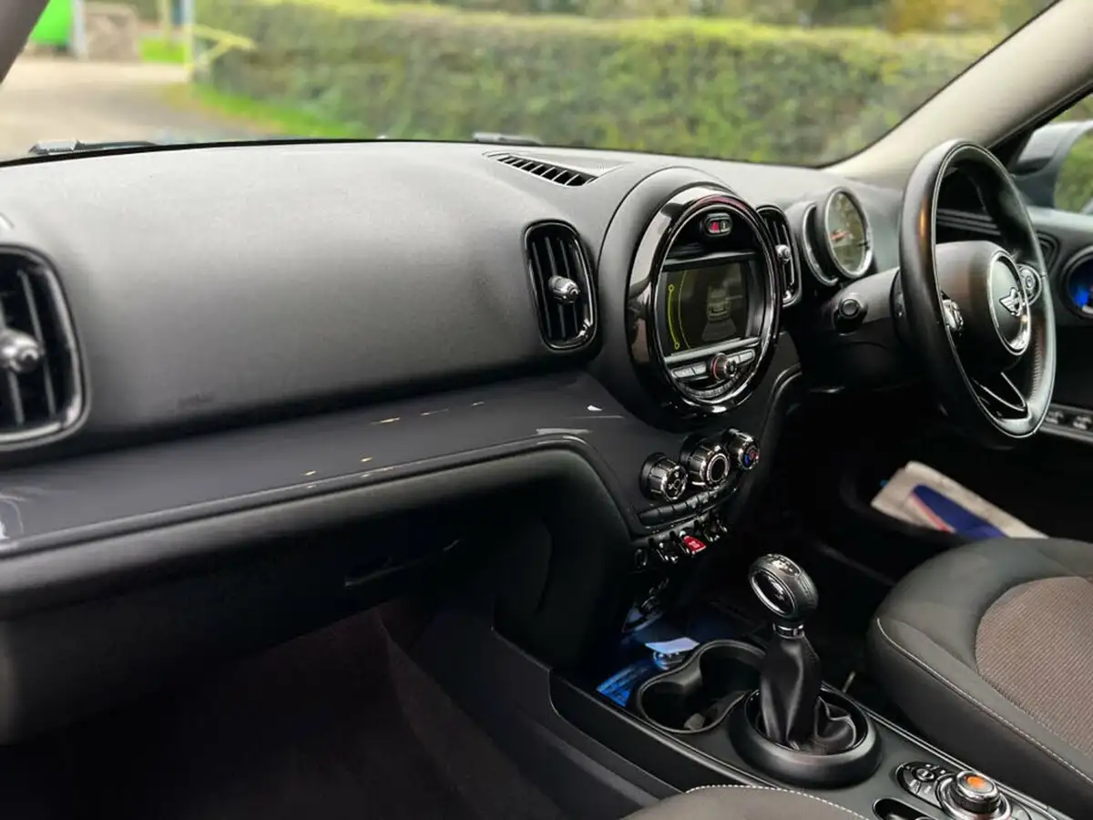 2017-mini-countryman-15-cooper-ss-auto-big-27