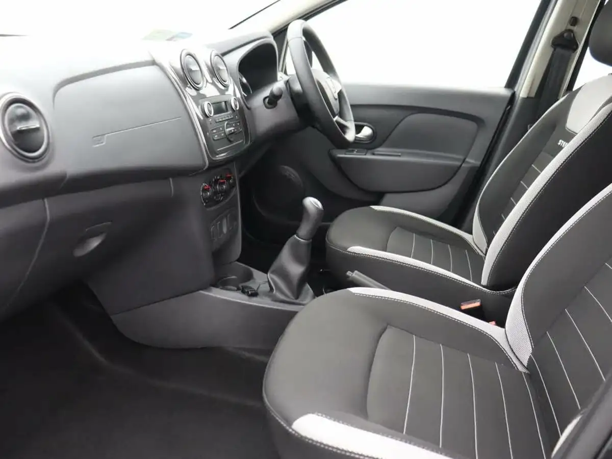 2019-dacia-sandero-stepway-09-tce-essential-big-21