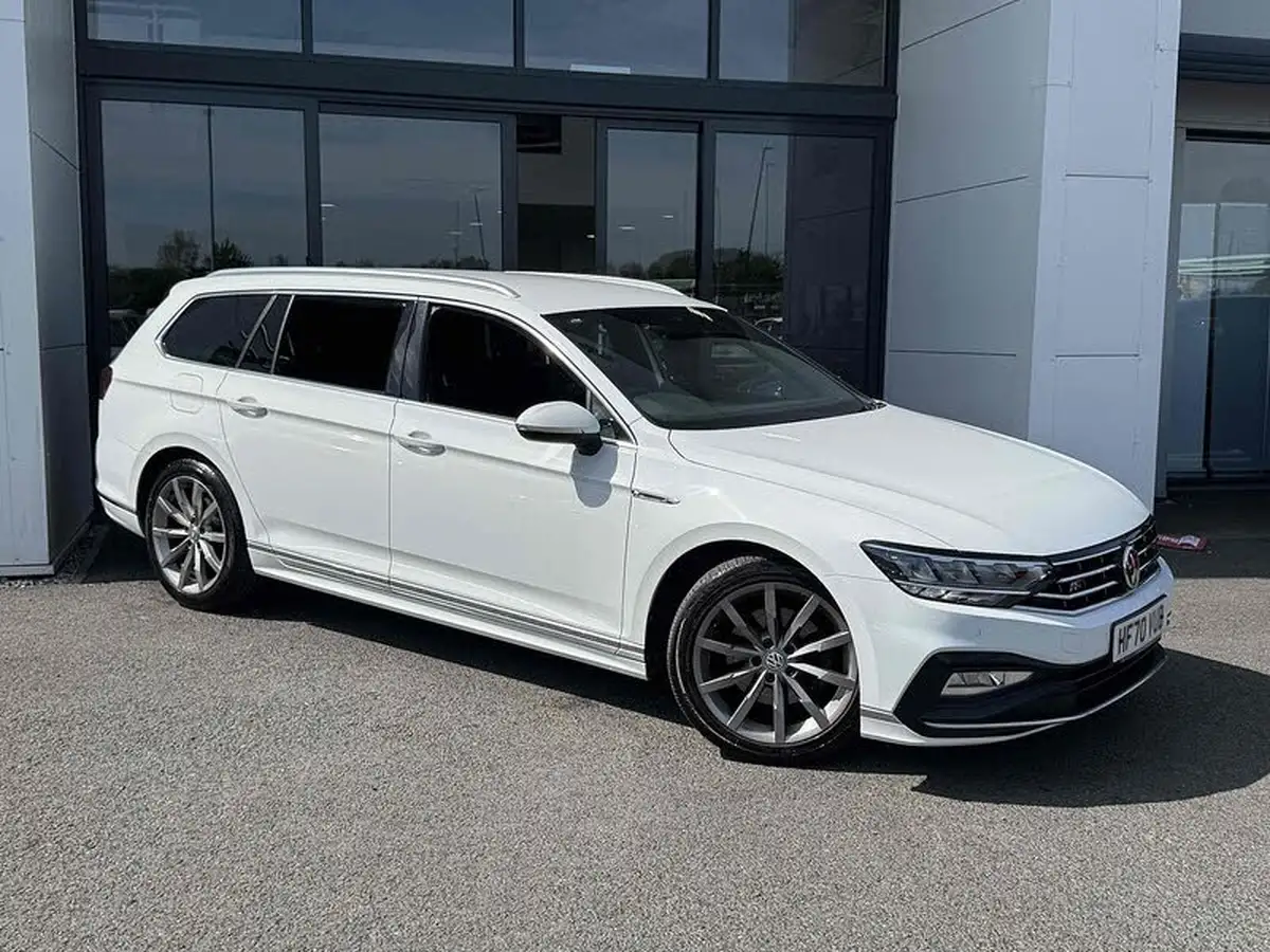 2020-volkswagen-passat-15-tsi-r-line-estate-5d-dsg-big-8