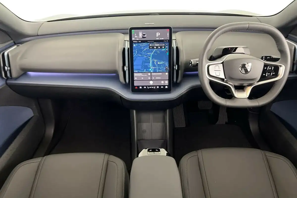 2024-volvo-ex30-e-single-motor-plus-extended-range-big-5