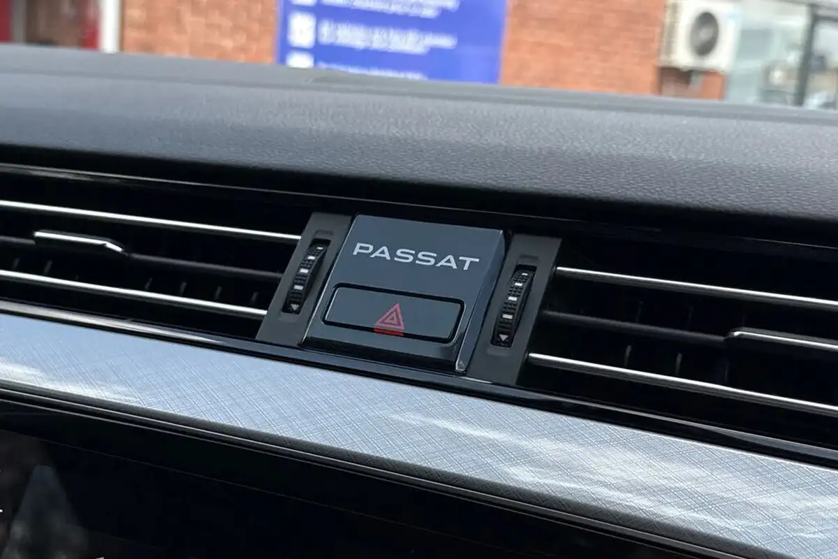 2022-volkswagen-passat-14-tsi-gte-advance-estate-5d-big-36