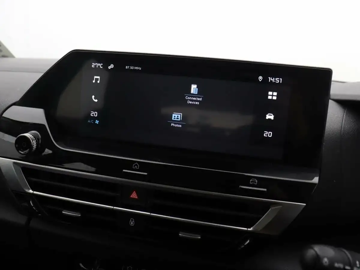 2022-citroen-c4-12-puretech-sense-big-16