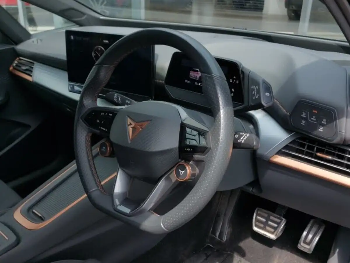 2024-cupra-born-e-v2-230ps-58kwh-e-boost-big-10