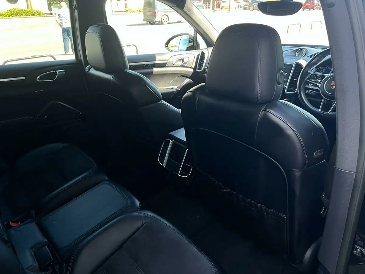 2018-porsche-cayenne-30-s-e-hybrid-platinum-edition-big-16