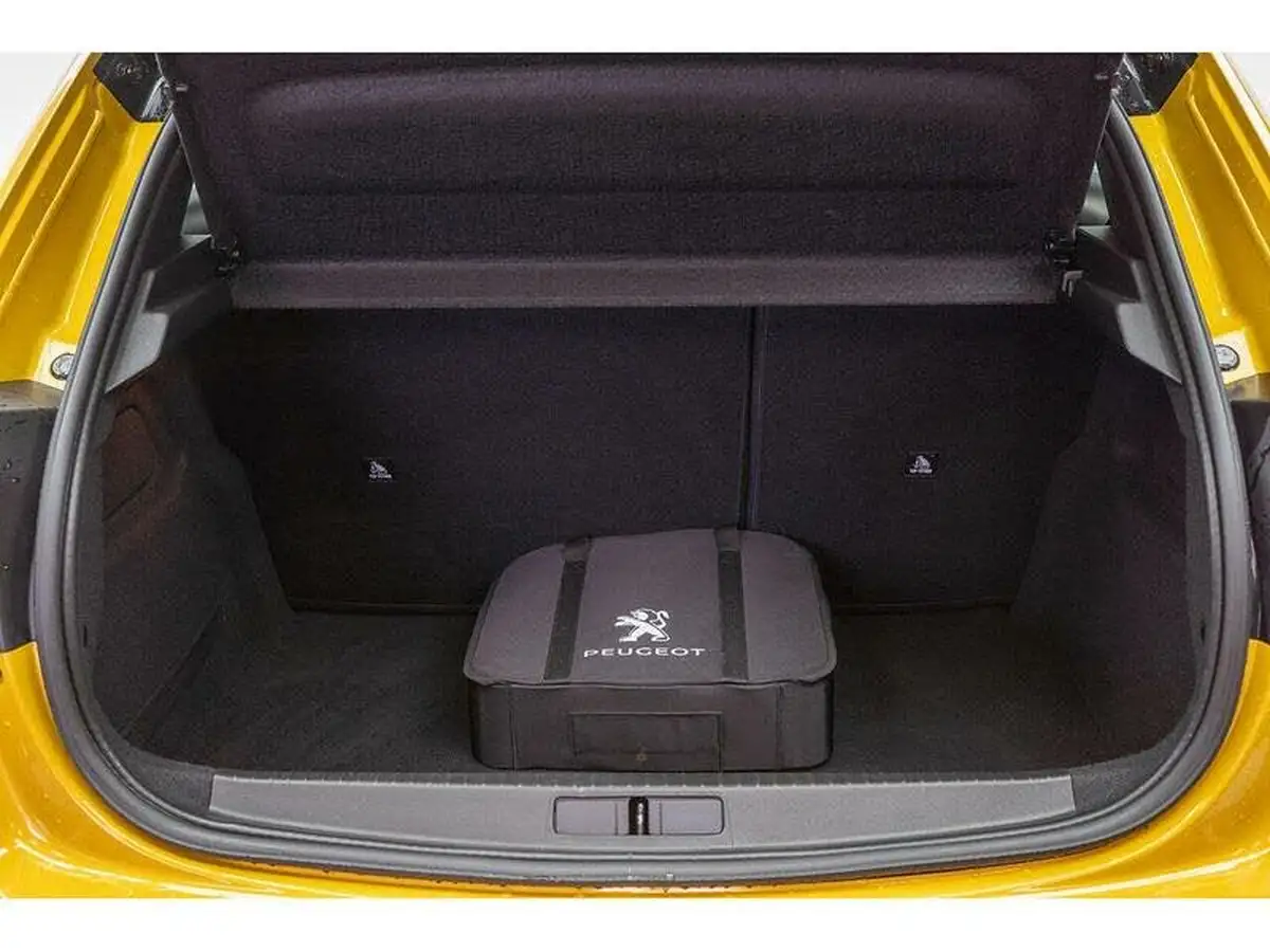 2021-peugeot-208-e-gt-50kwh-big-9