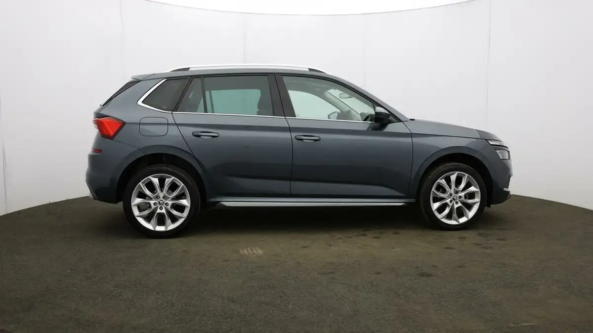 2020-skoda-kamiq-15-tsi-se-l-hatchback-big-43