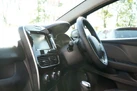 2019-renault-clio-09-tce-iconic-75ps-small-19