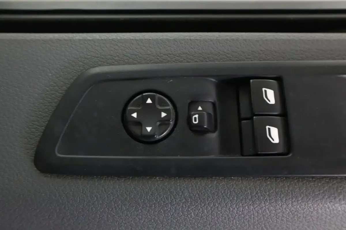 2020-citroen-dispatch-15bluehdi-enterprise-m-1000-100pseu6dt-e-big-21