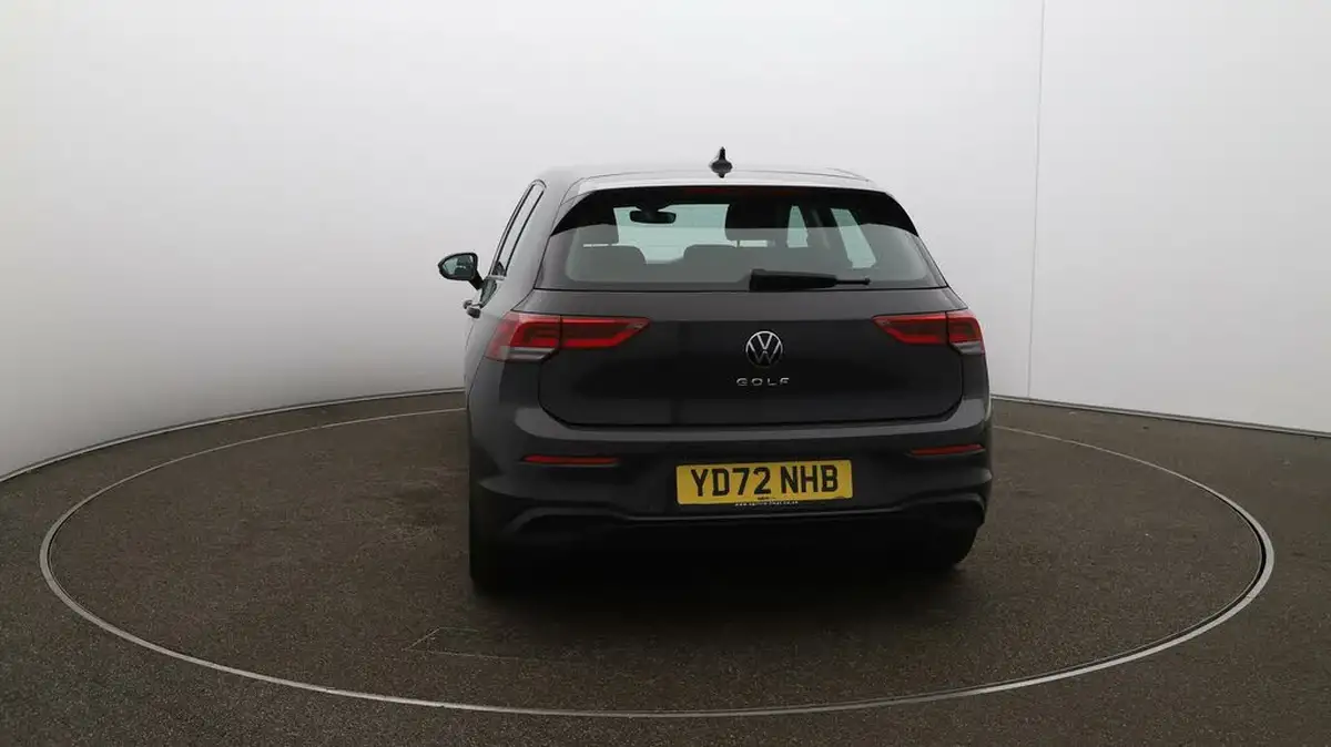 2022-volkswagen-golf-20tdi-life-hatchback-big-50