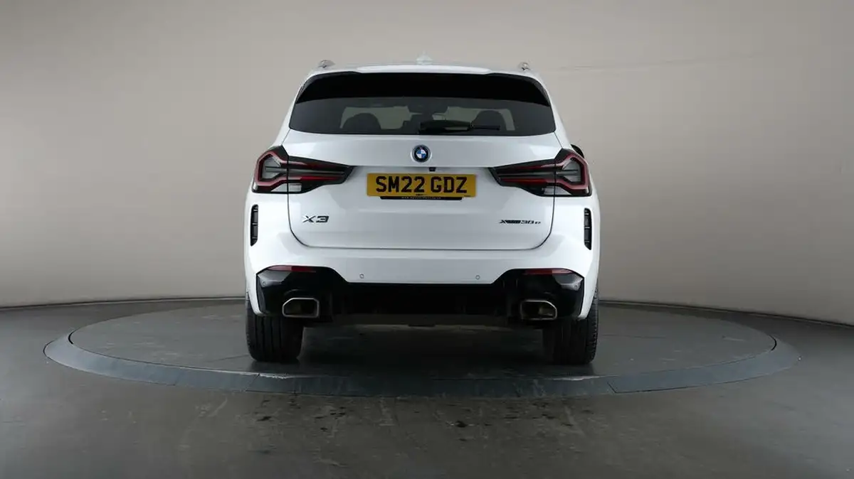 2022-bmw-x3-20-xdrive-30e-m-sport-big-5