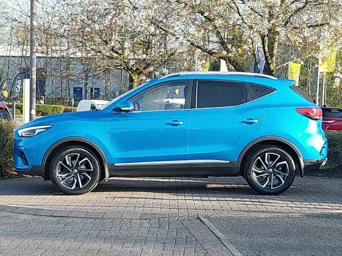 2022-mg-zs-suv-10t-gdi-exclusive-big-3