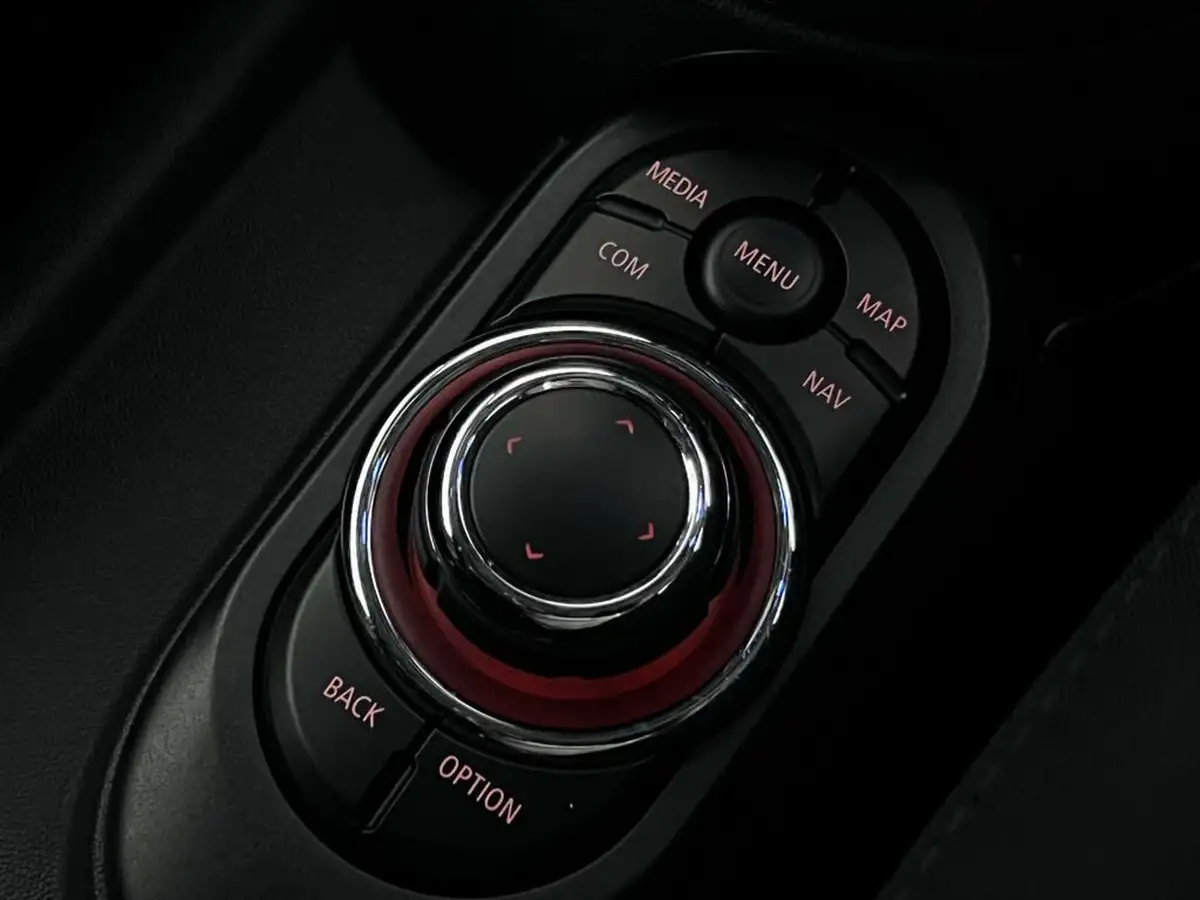 2021-mini-cooper-15-cooper-sport-hatchback-3d-big-32