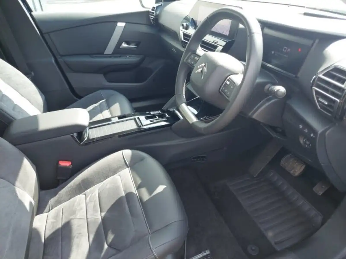 2024-citroen-c4-x-e-max-136ps-50kwh-big-11