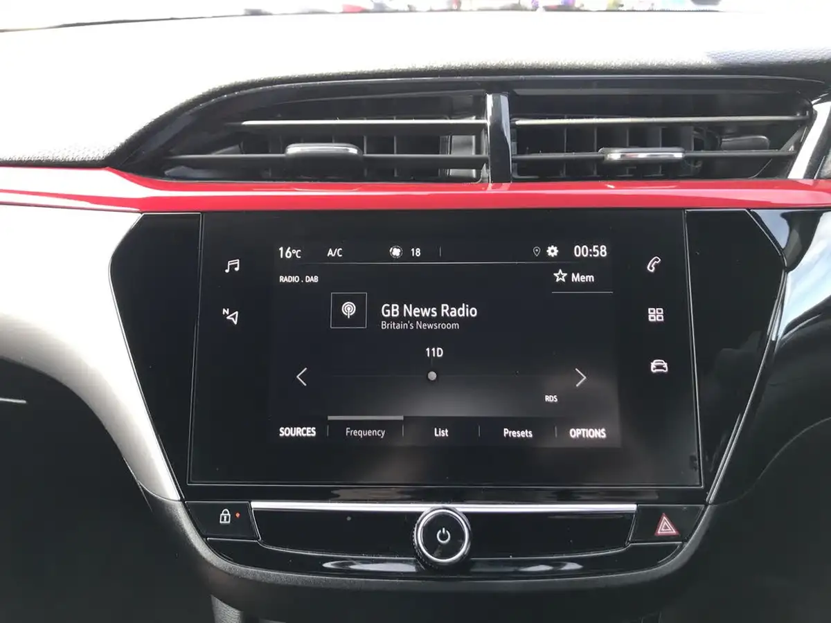 2023-vauxhall-corsa-12i-gs-big-15