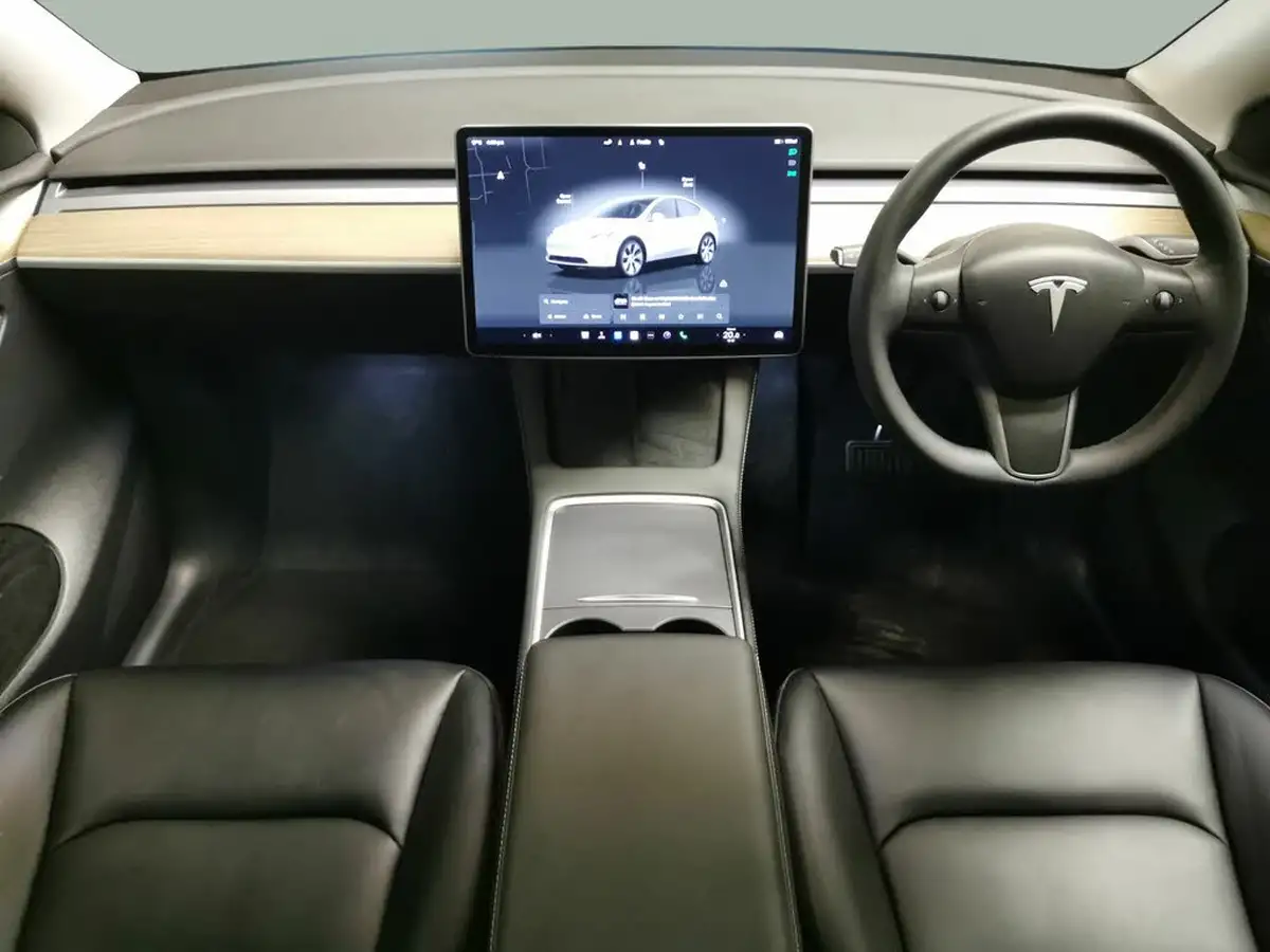 2023-tesla-model-y-e-rwd-big-8