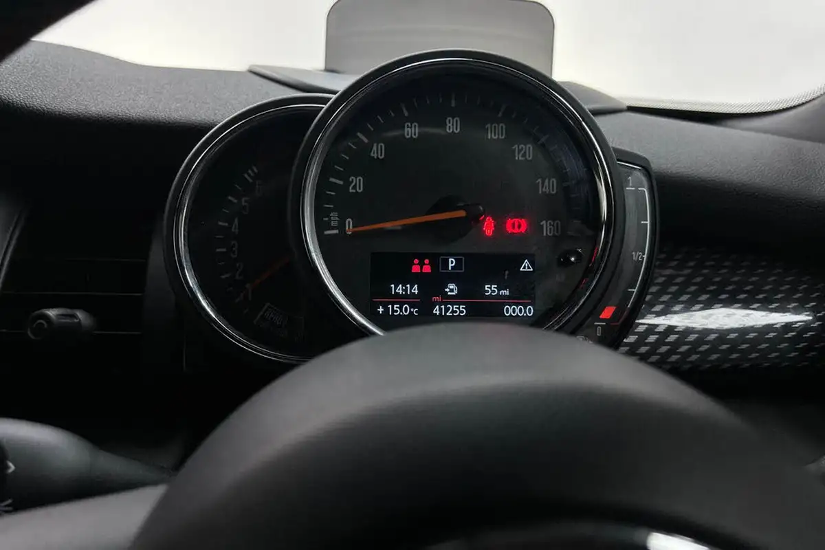 2019-mini-cooper-20-cooper-s-sport-189bhp-convertible-2d-auto-big-9