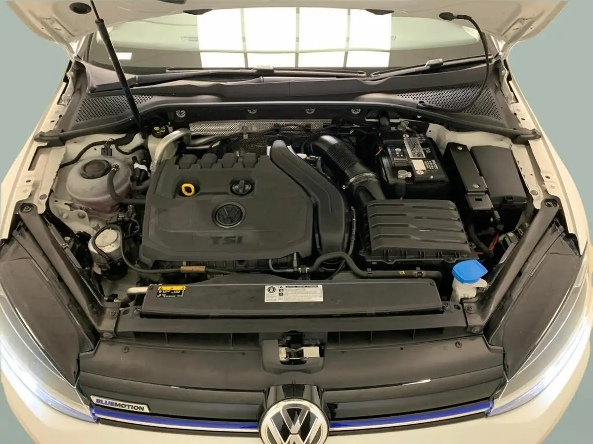 2018-volkswagen-golf-15-tsi-se-nav-130ps-ss-hatchback-5d-big-29
