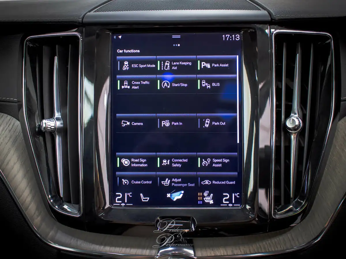 2018-volvo-xc60-20td-d5-inscription-pro-powerpulse-4x4-big-45