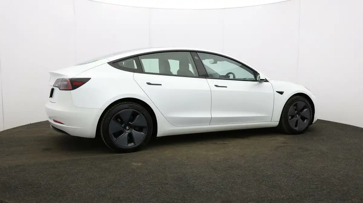 2021-tesla-model-3-e-standard-plus-big-48
