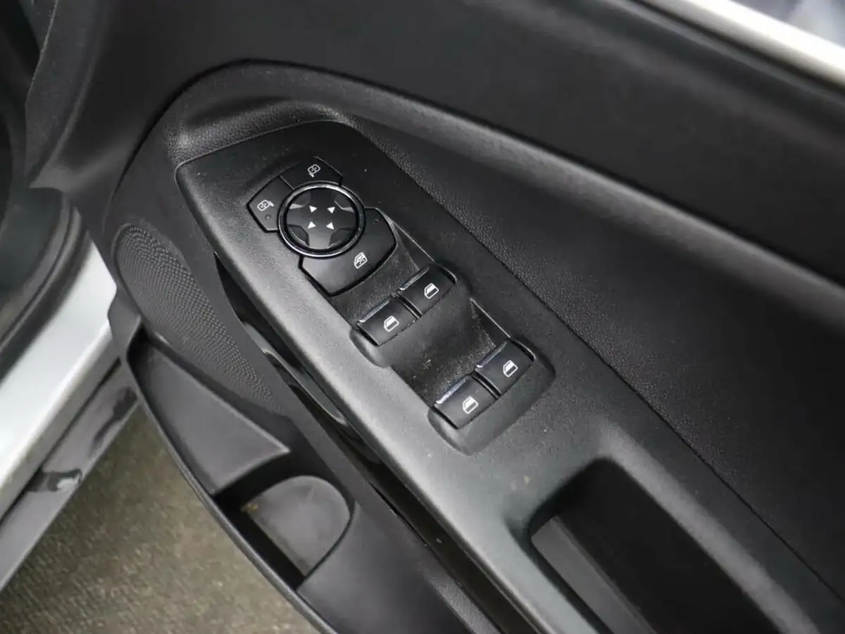 2022-ford-ecosport-10t-active-big-13