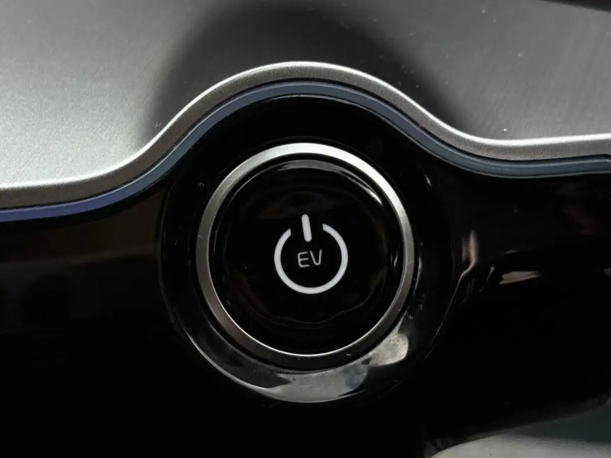 2024-kia-ev6-e-air-774kwh-lithium-ion-big-30